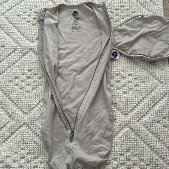 Nested bean swaddle sleep sack - Picture 5 of 7
